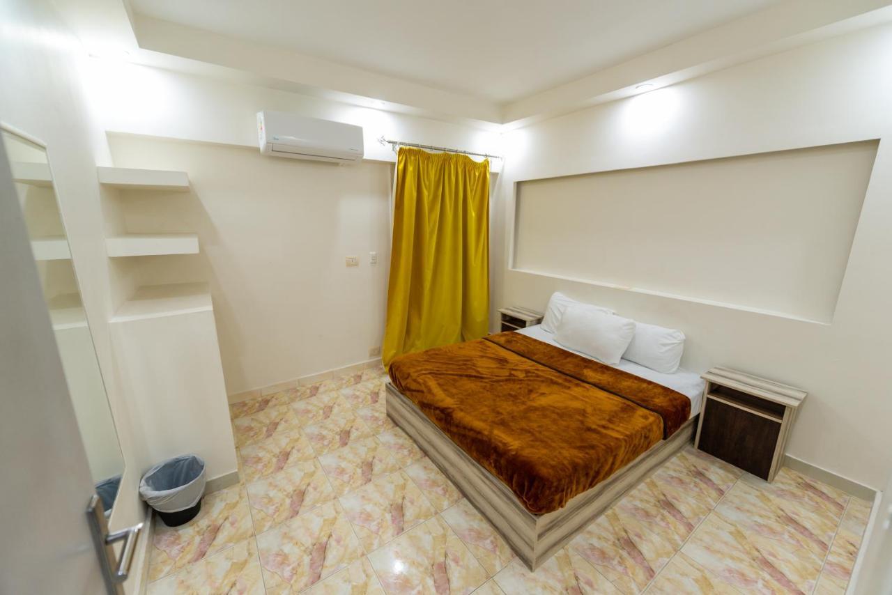 Zafero Studios And Apartments - Families Only 亚历山大港 外观 照片