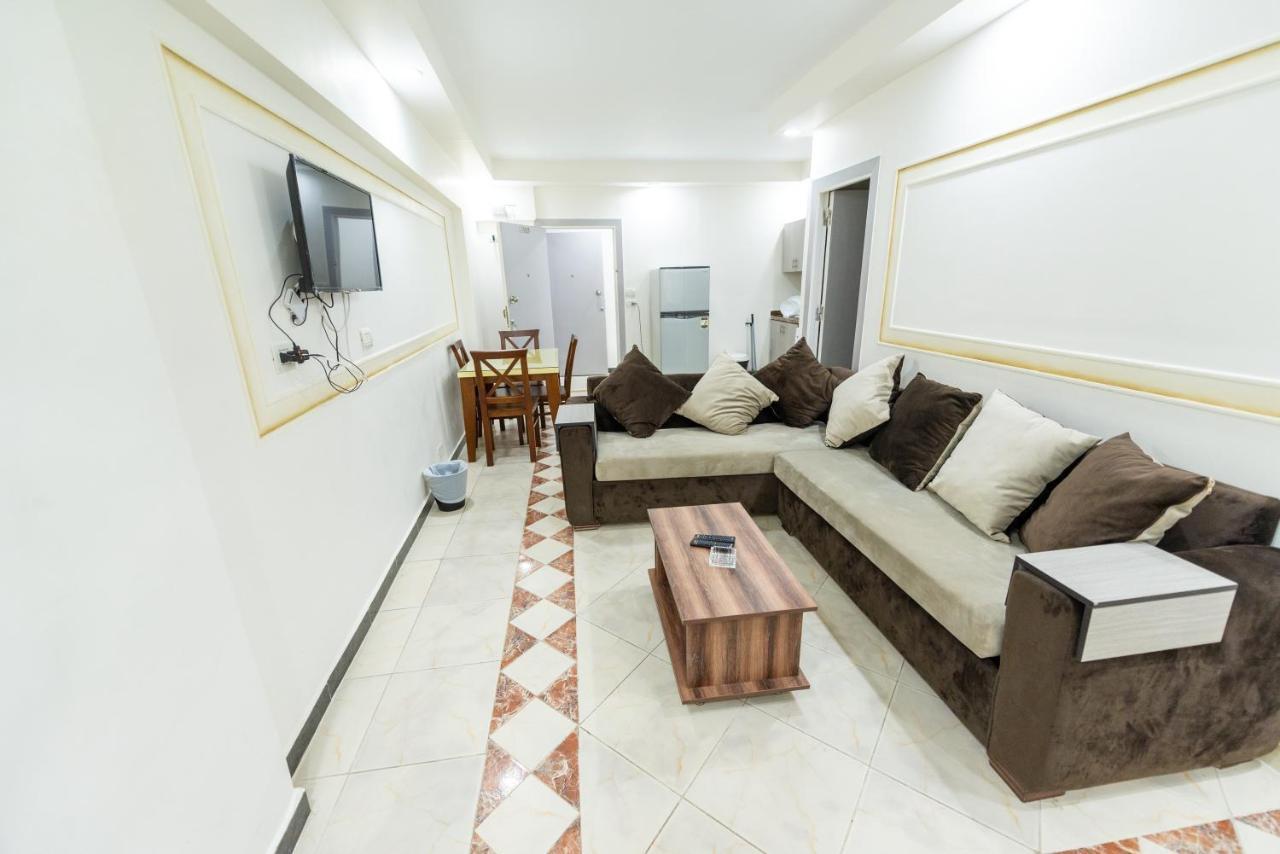 Zafero Studios And Apartments - Families Only 亚历山大港 外观 照片