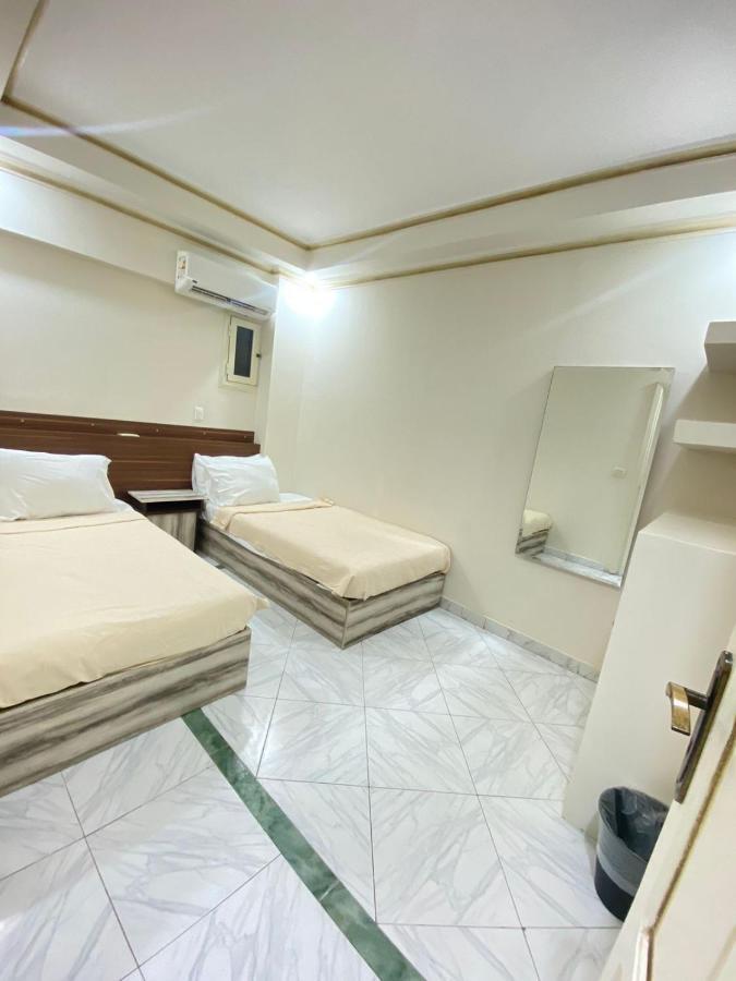 Zafero Studios And Apartments - Families Only 亚历山大港 外观 照片